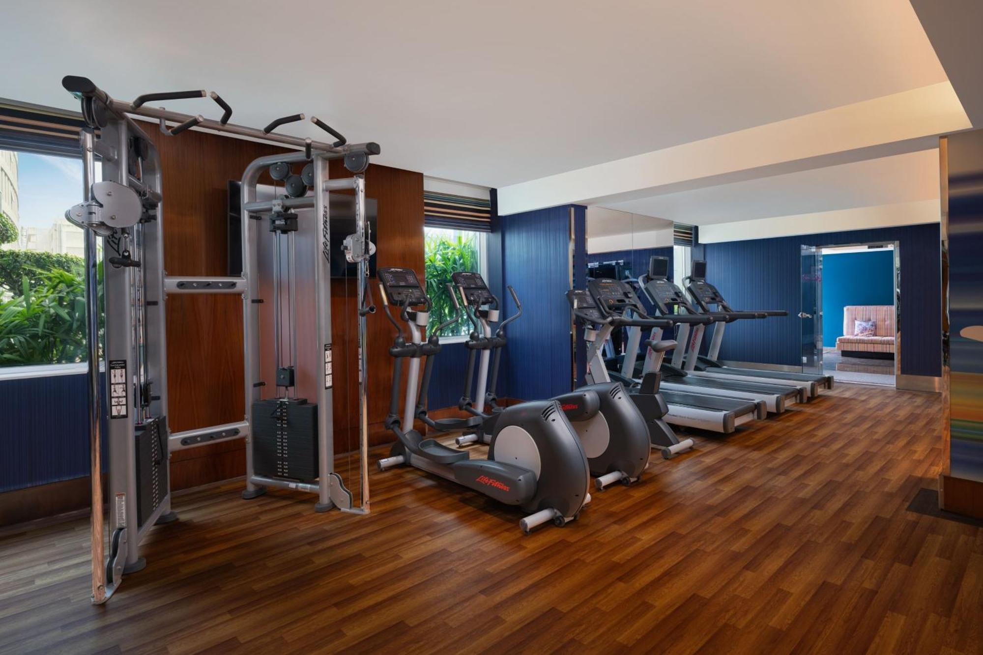 Отель Aloft Bengaluru Outer Ring Road Экстерьер фото