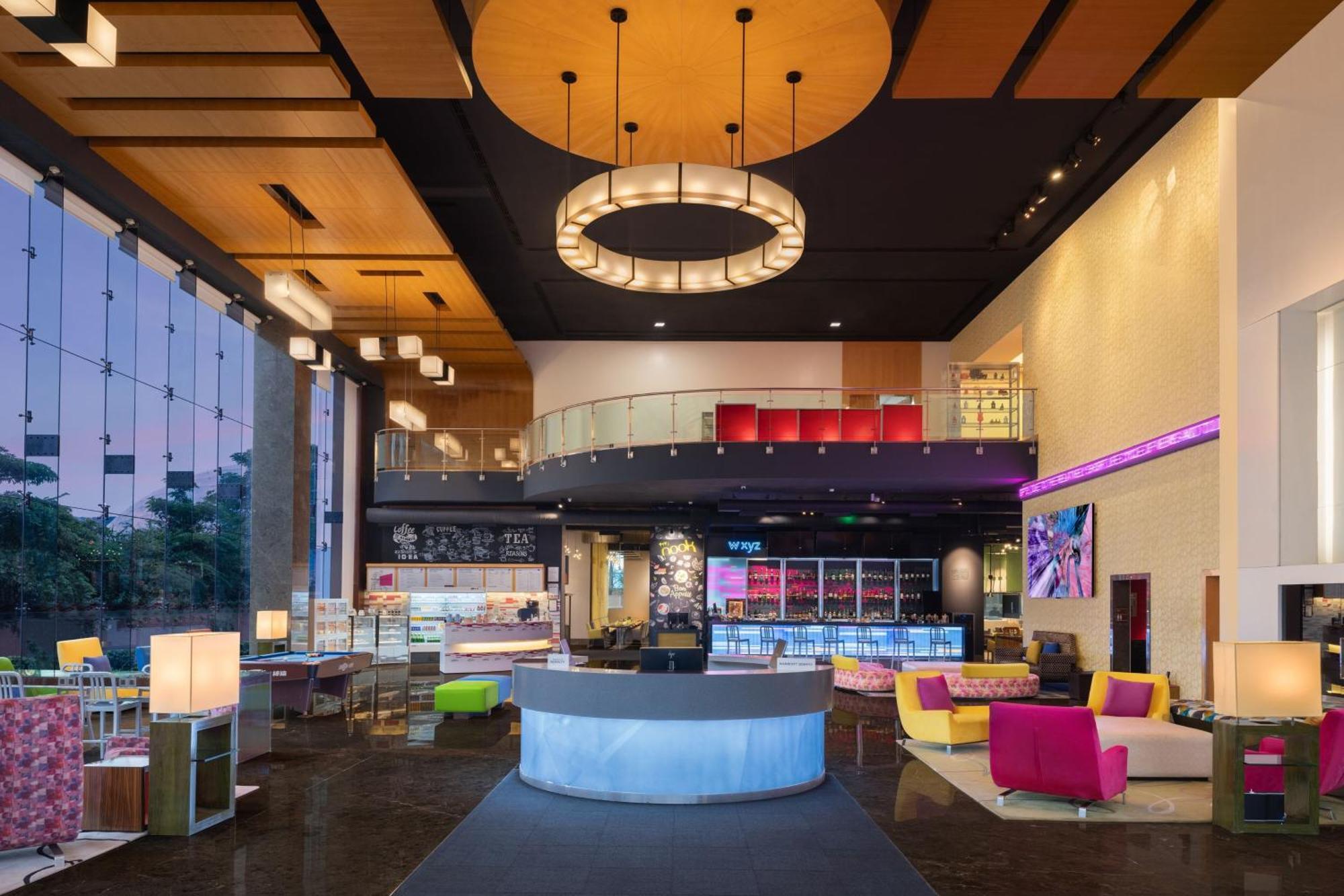 Отель Aloft Bengaluru Outer Ring Road Экстерьер фото