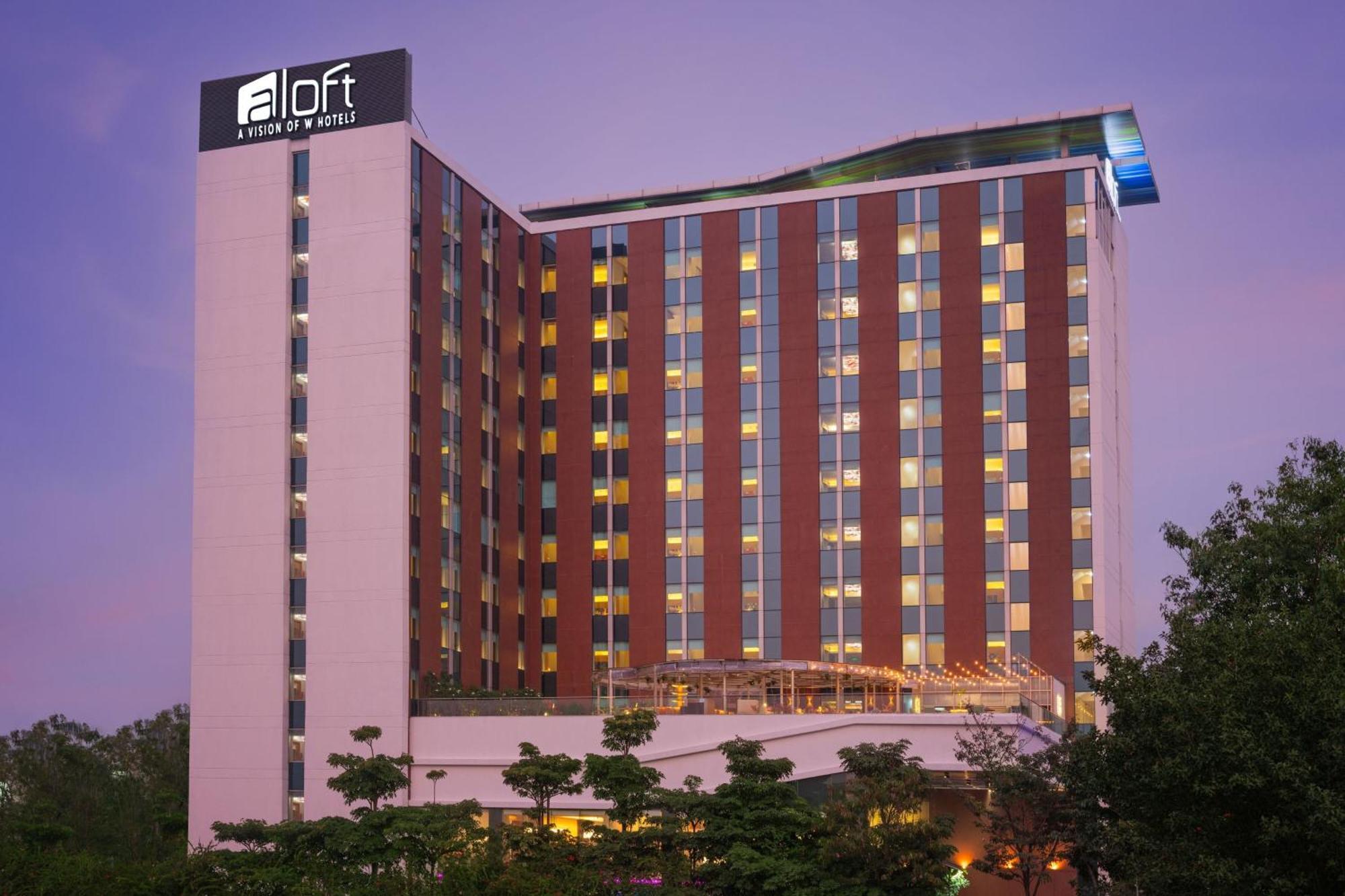 Отель Aloft Bengaluru Outer Ring Road Экстерьер фото