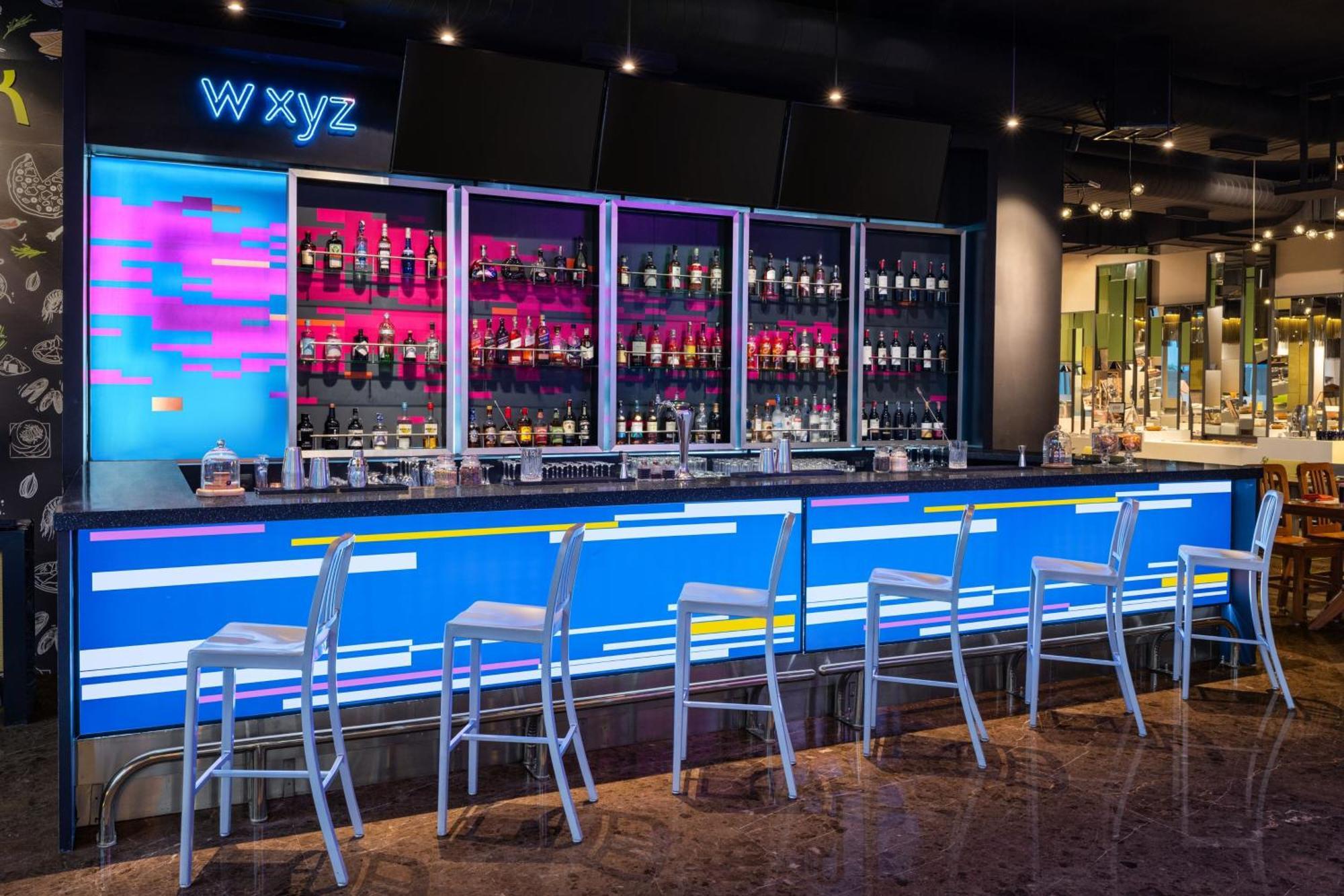 Отель Aloft Bengaluru Outer Ring Road Экстерьер фото