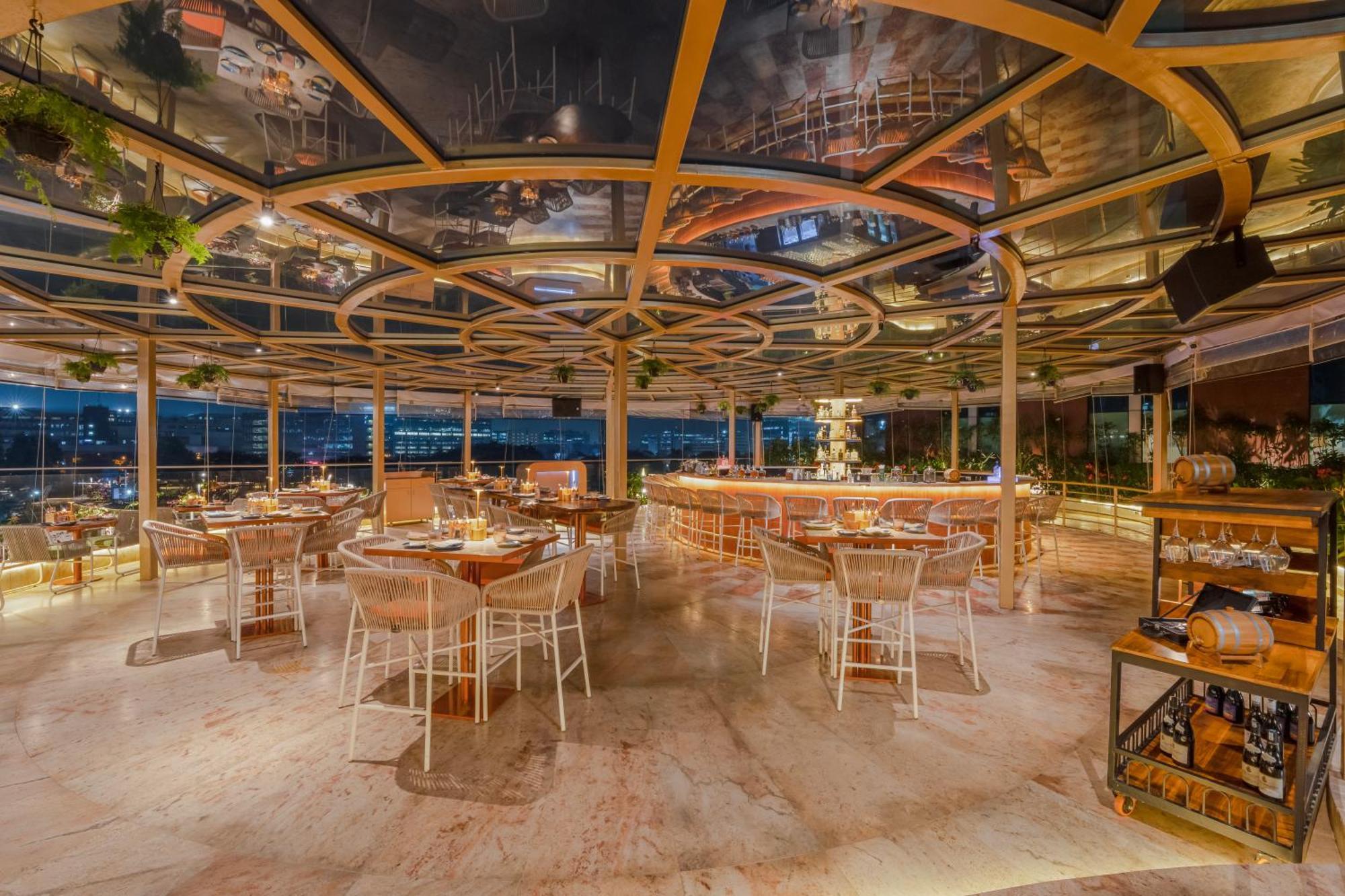 Отель Aloft Bengaluru Outer Ring Road Экстерьер фото